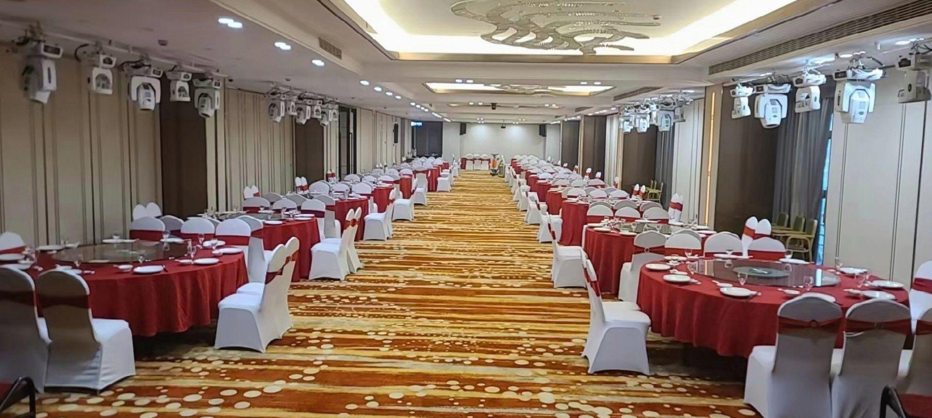 Jin Feng International Hotel (Shanghai Songjiang) 34/39