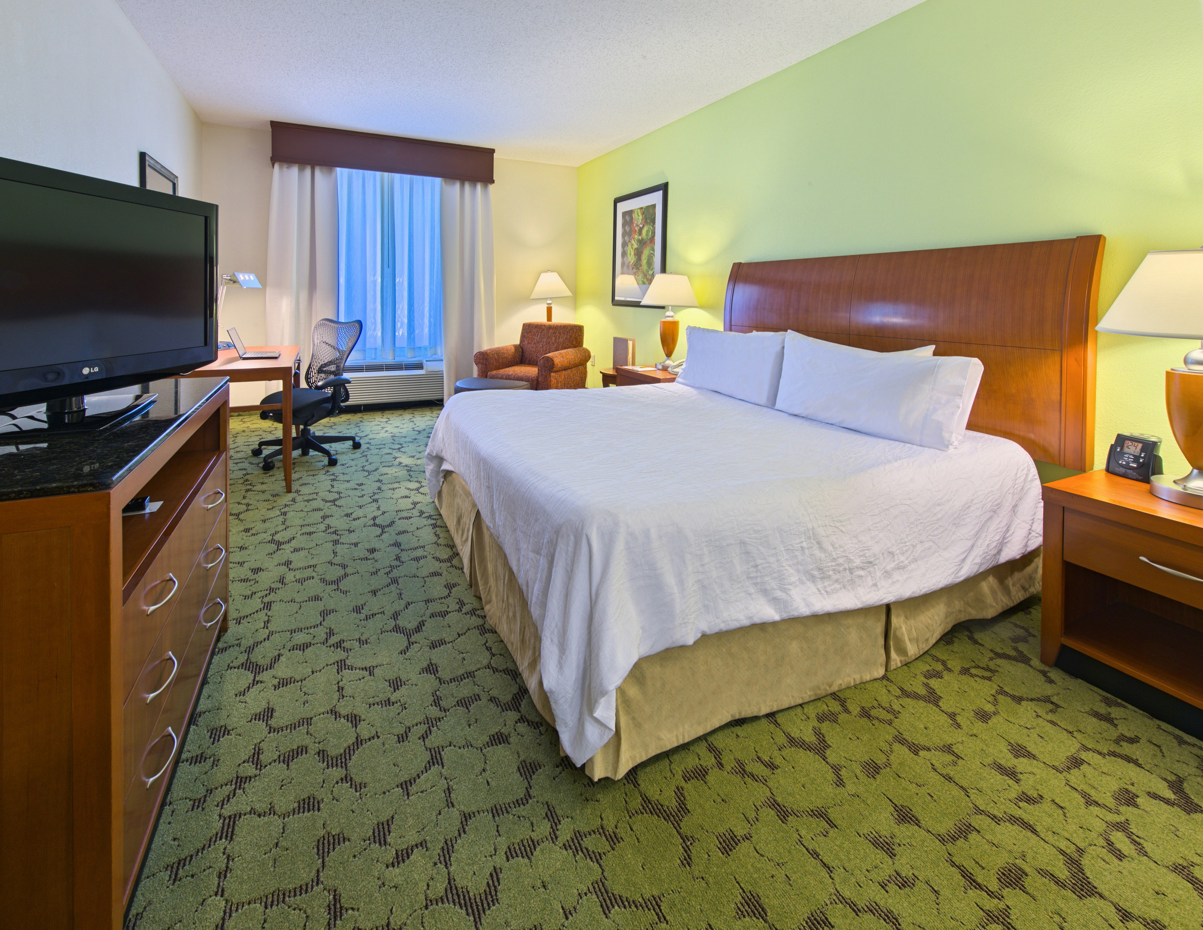 ROOM, KING BED