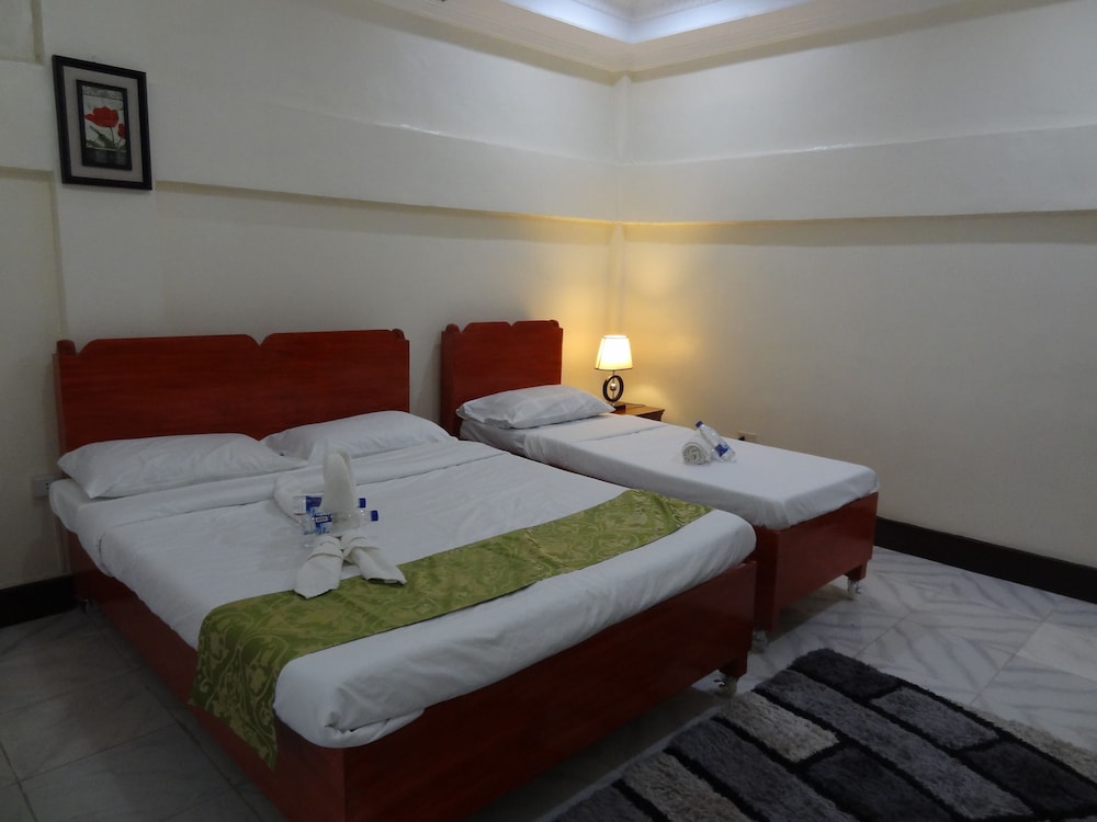 The Executive Villa Inn & Suites 14/60