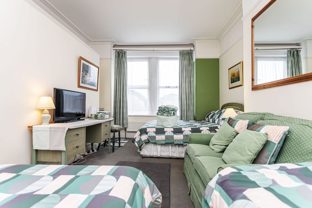 The Ravensbourne Hotel 18/51