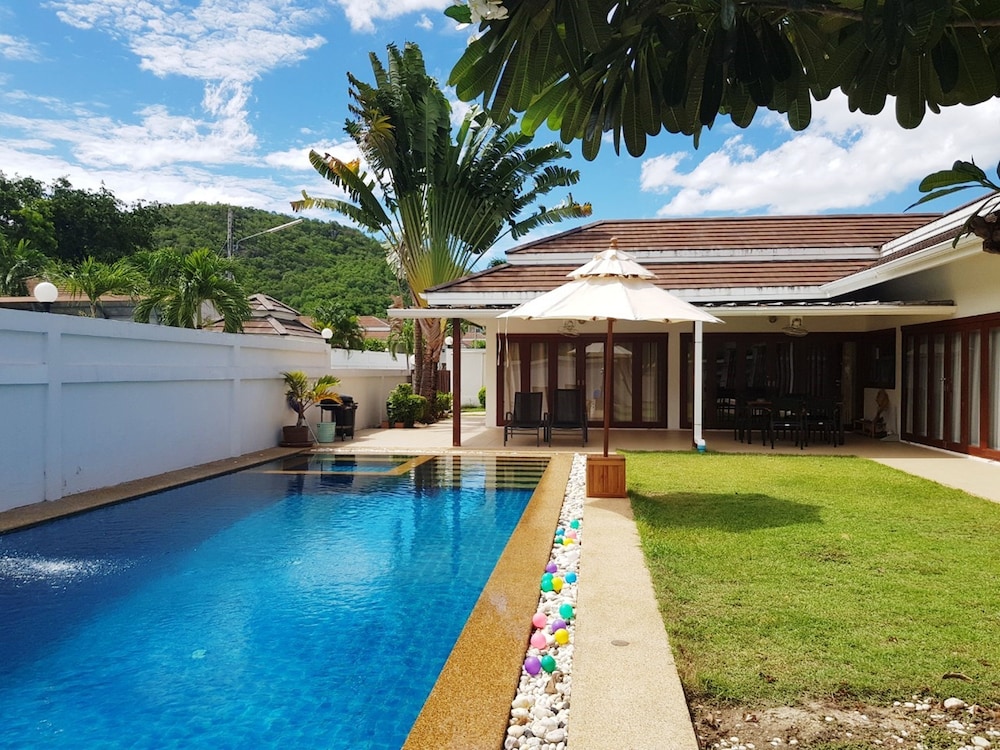 Thiva Pool Villa Hua Hin 4/68