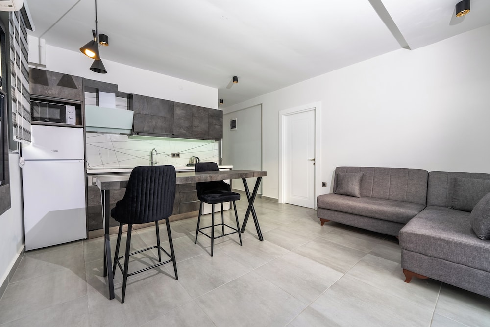 Euronova Hotel Residence 35/50