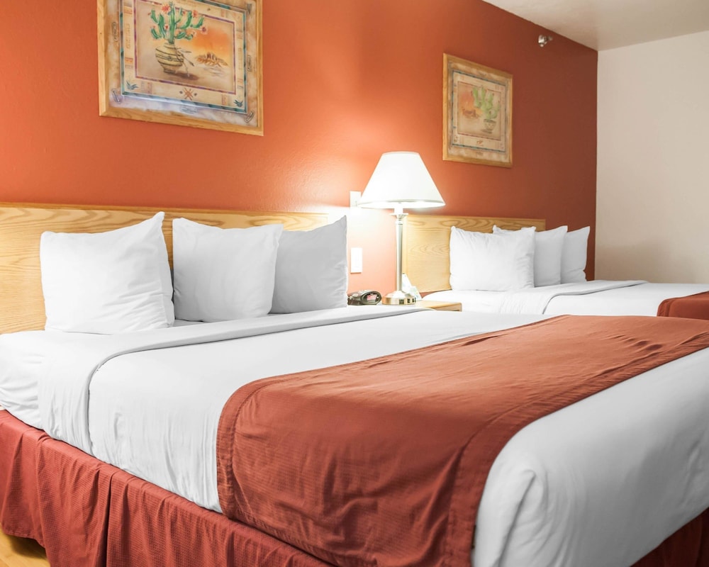 Econo Lodge Old Town 15/40