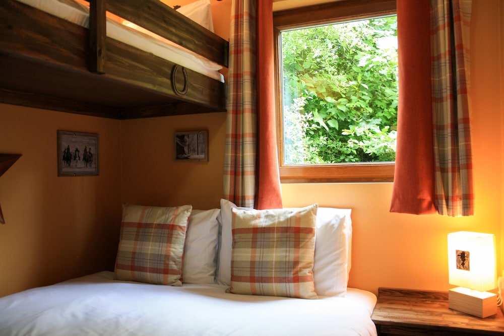 1 Bedroom, Comfort, Cabin, Double and Bunk Bed