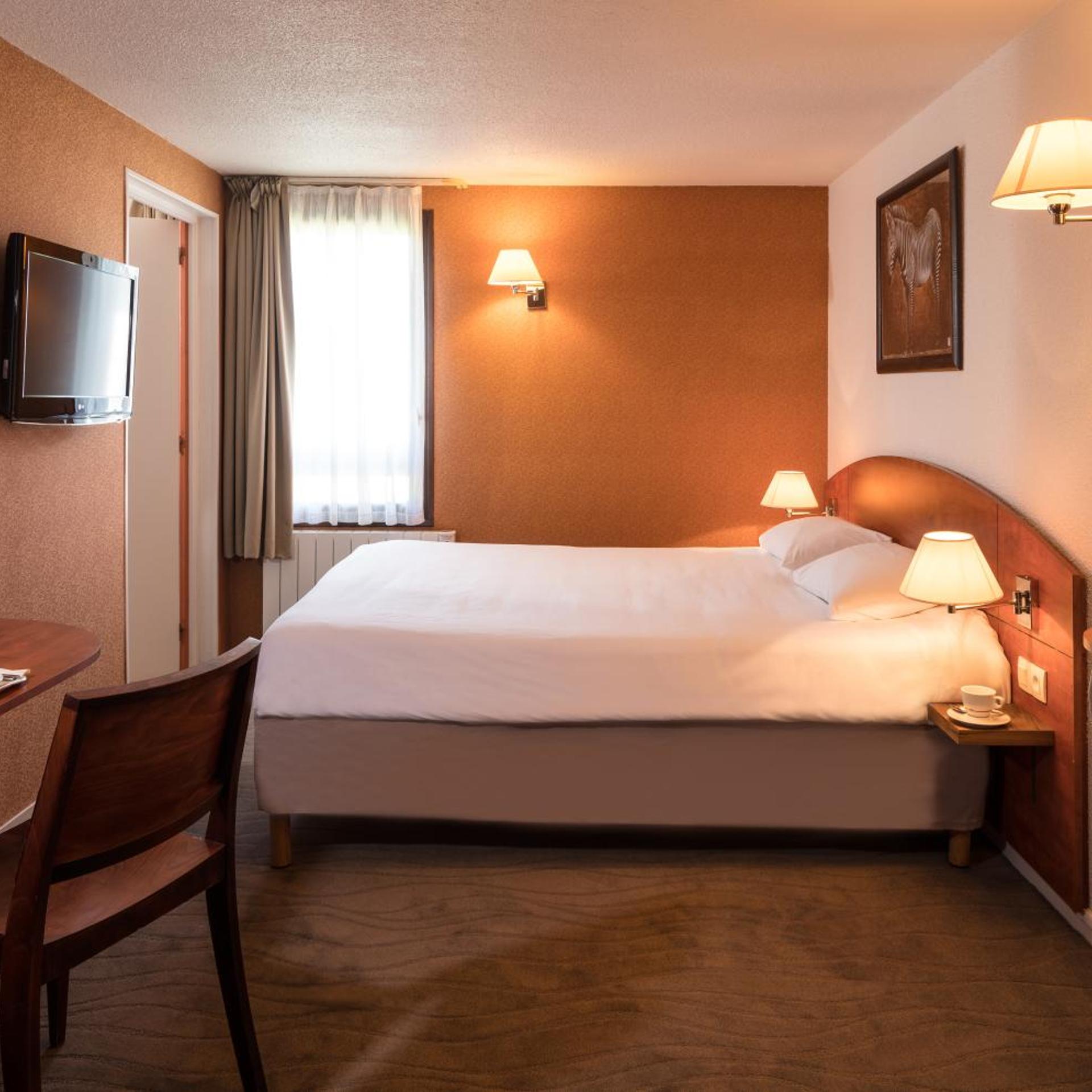 Room, Double Bed