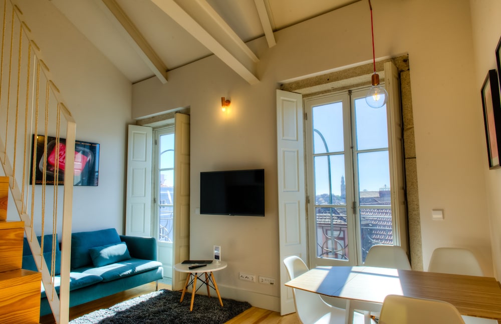 Porto Cinema Apartments 24/36