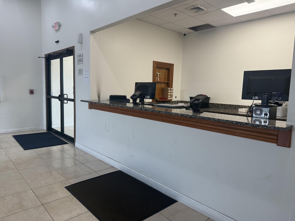 SureStay by Best Western Obetz Rickenbacker Airport 4/45