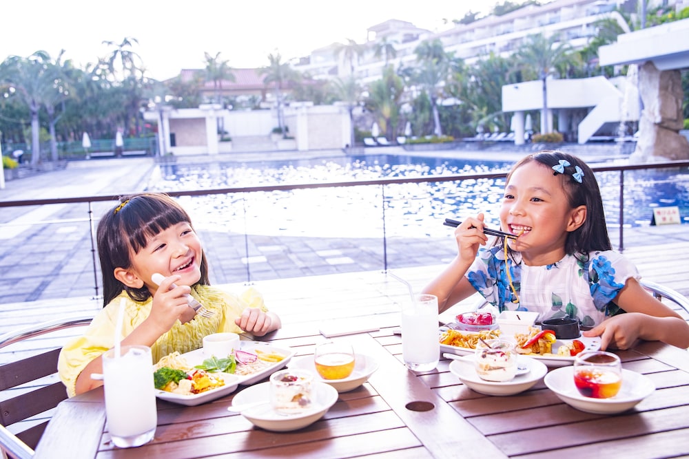Kanucha Bay Hotels and Villas 55/80