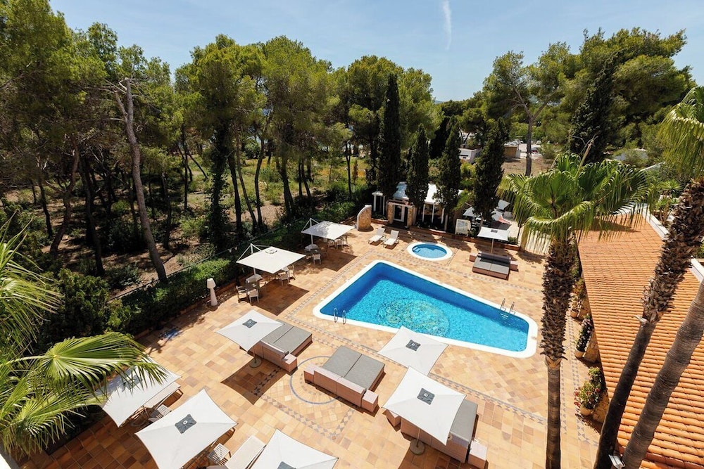 S'Argamassa Boutique Hotel 65/69