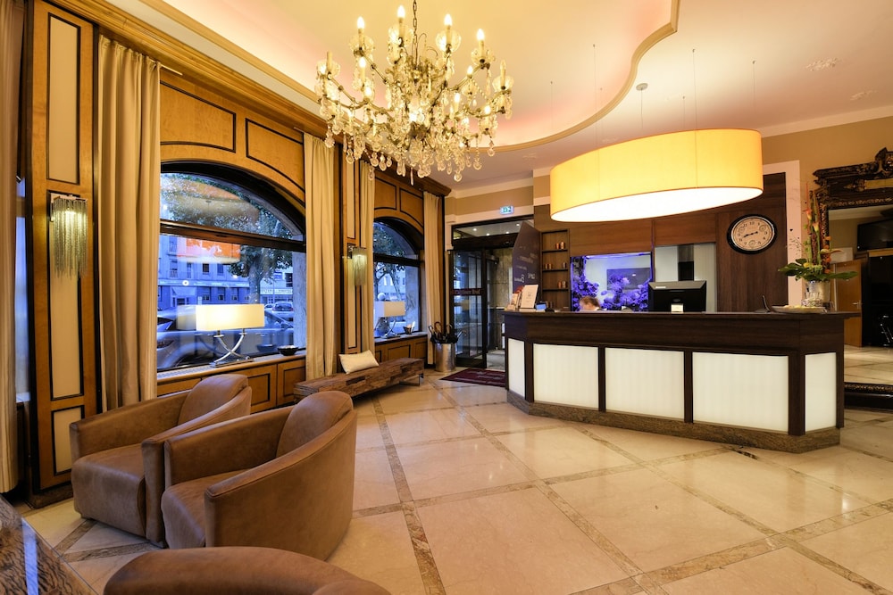 HOTEL COELLNER HOF 4/24