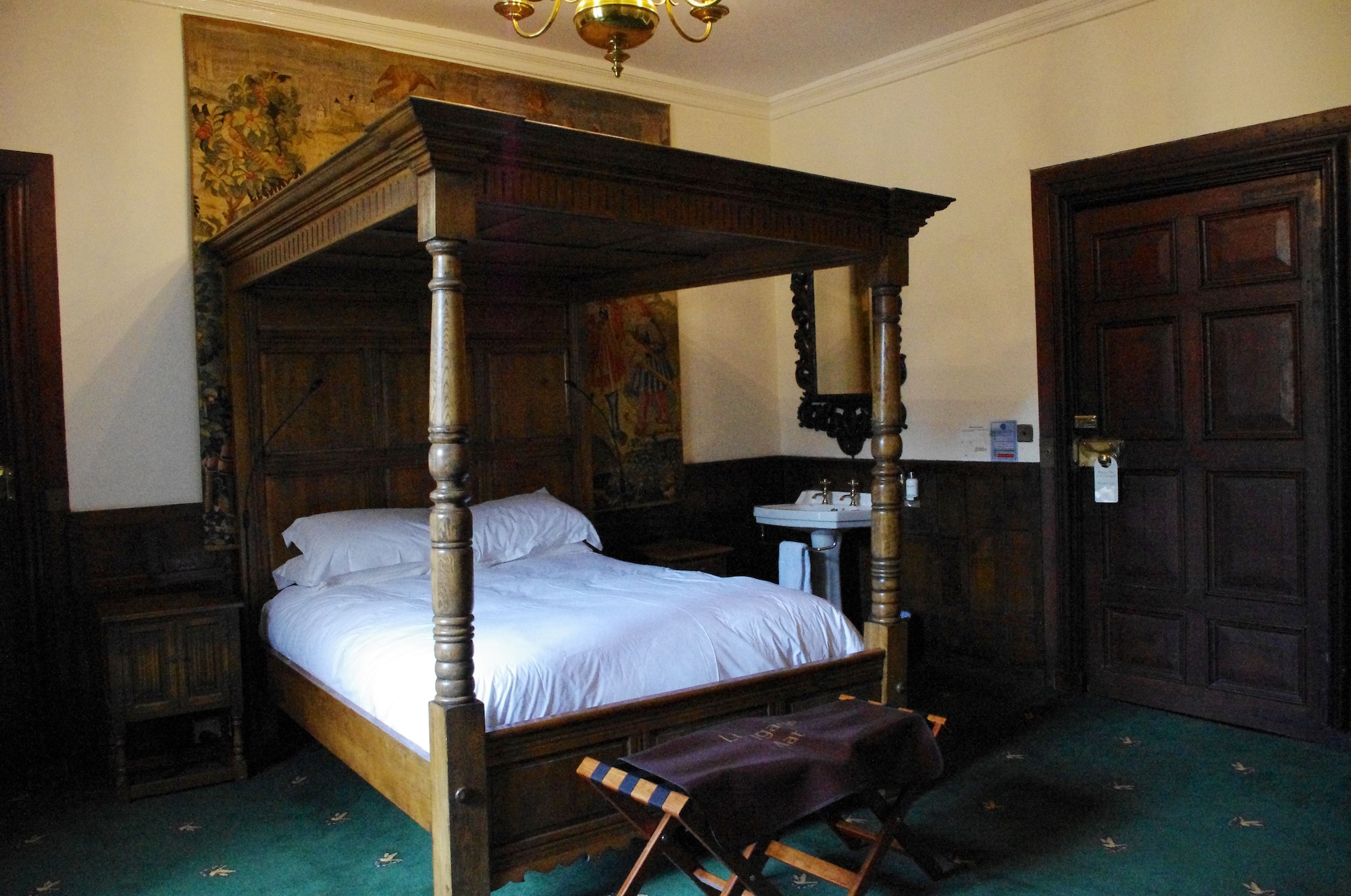 Four Poster, Classic, King Bed