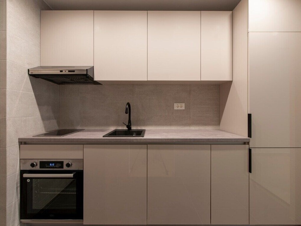 Soho Suites 52/54