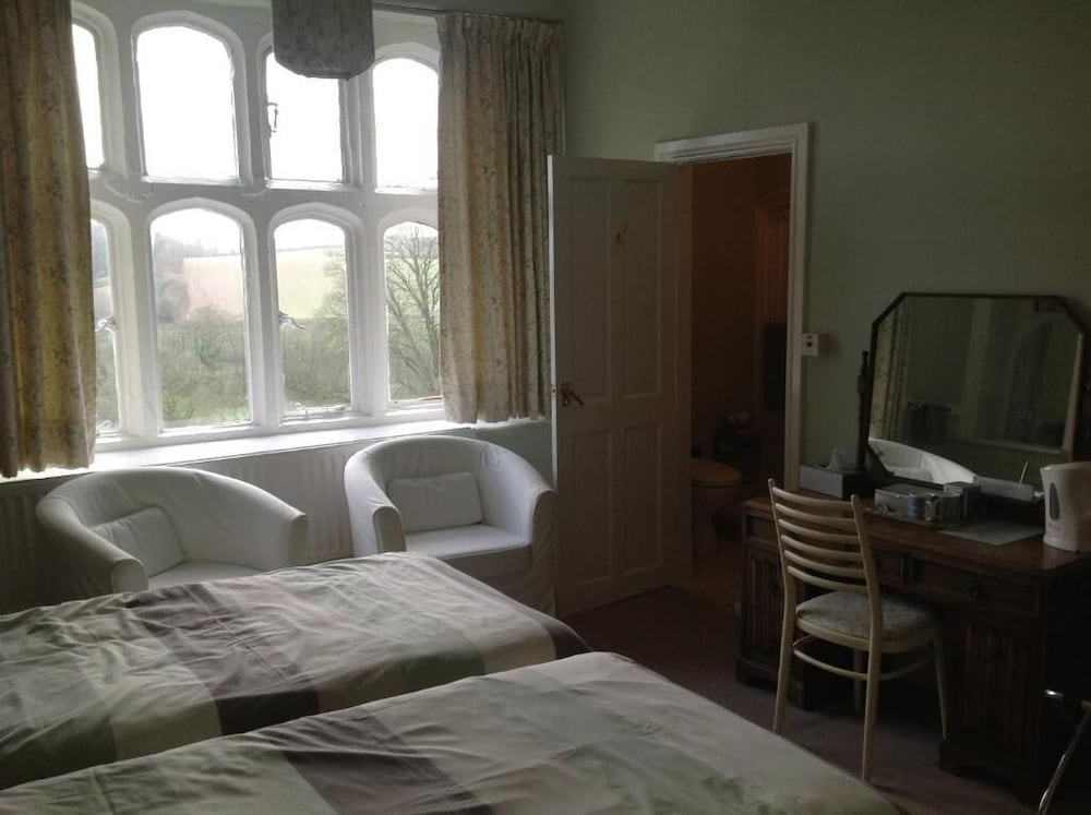 Greenham Hall B&B 13/25