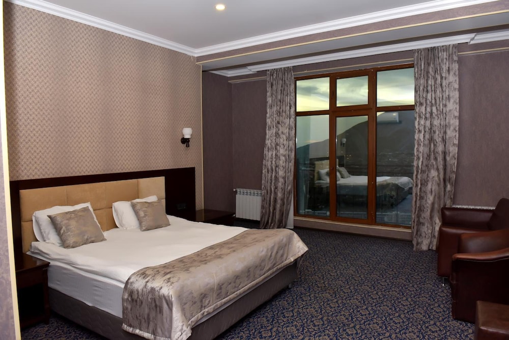Ruma Qala Hotel 16/50