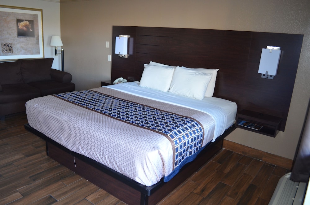 Hill Country Inn and Suites Marble Falls - TX 8/20