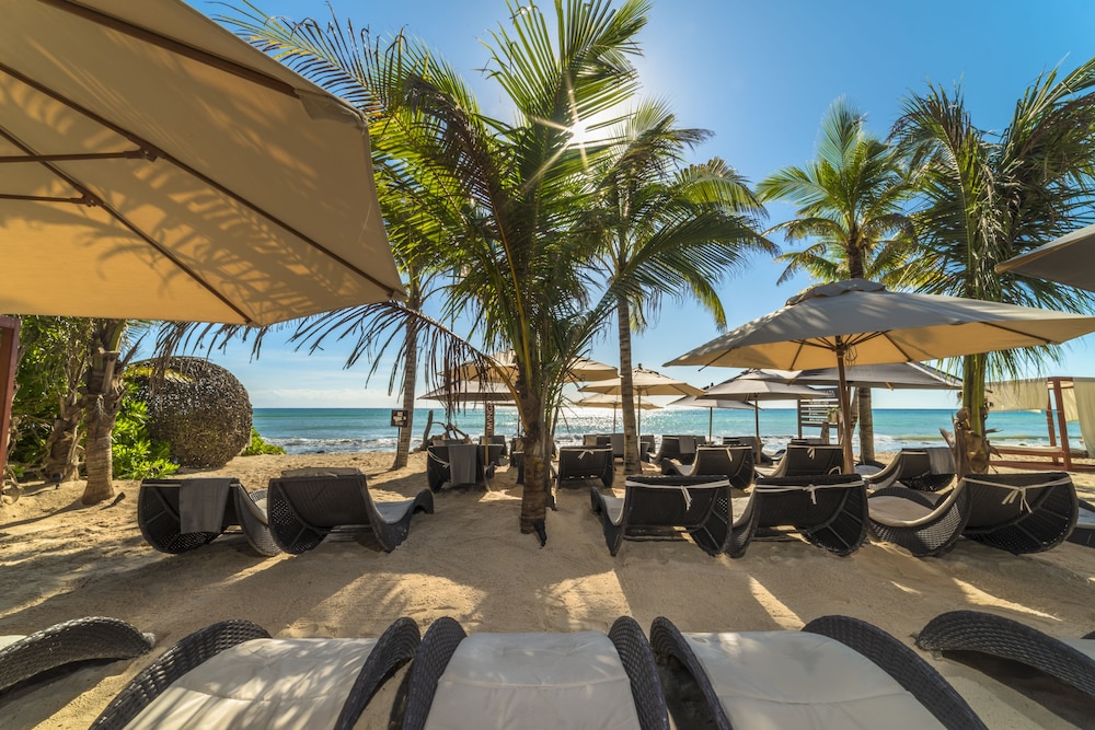 Mvngata Beach Hotel 23/50
