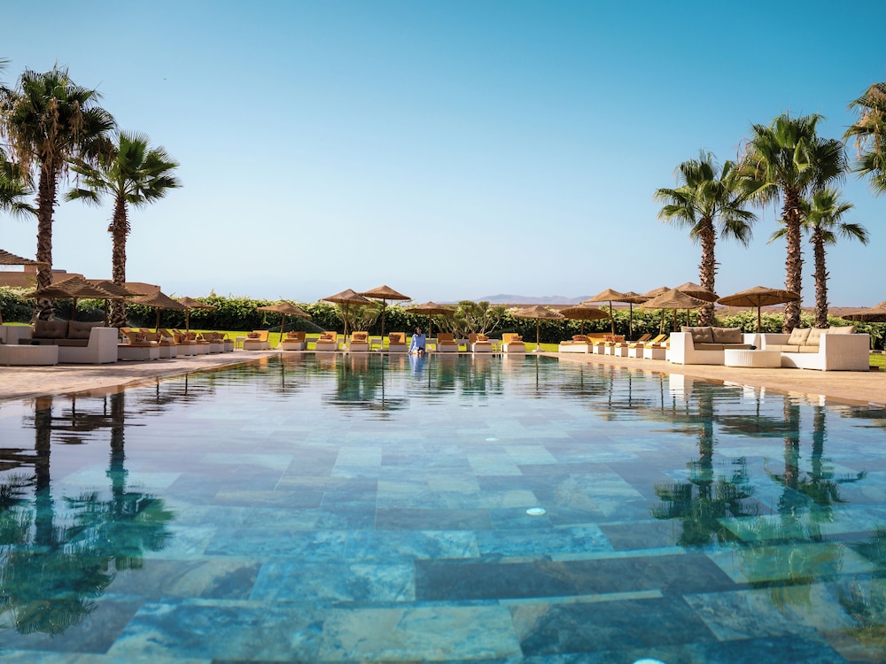 Sumahan Suites and Spa 58/62