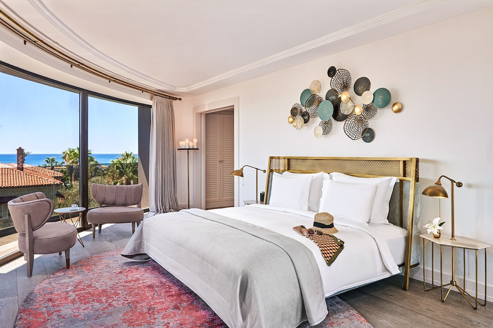 1 Bedroom, Suite, King Bed, Murphy Bed, Sea View, Sofa