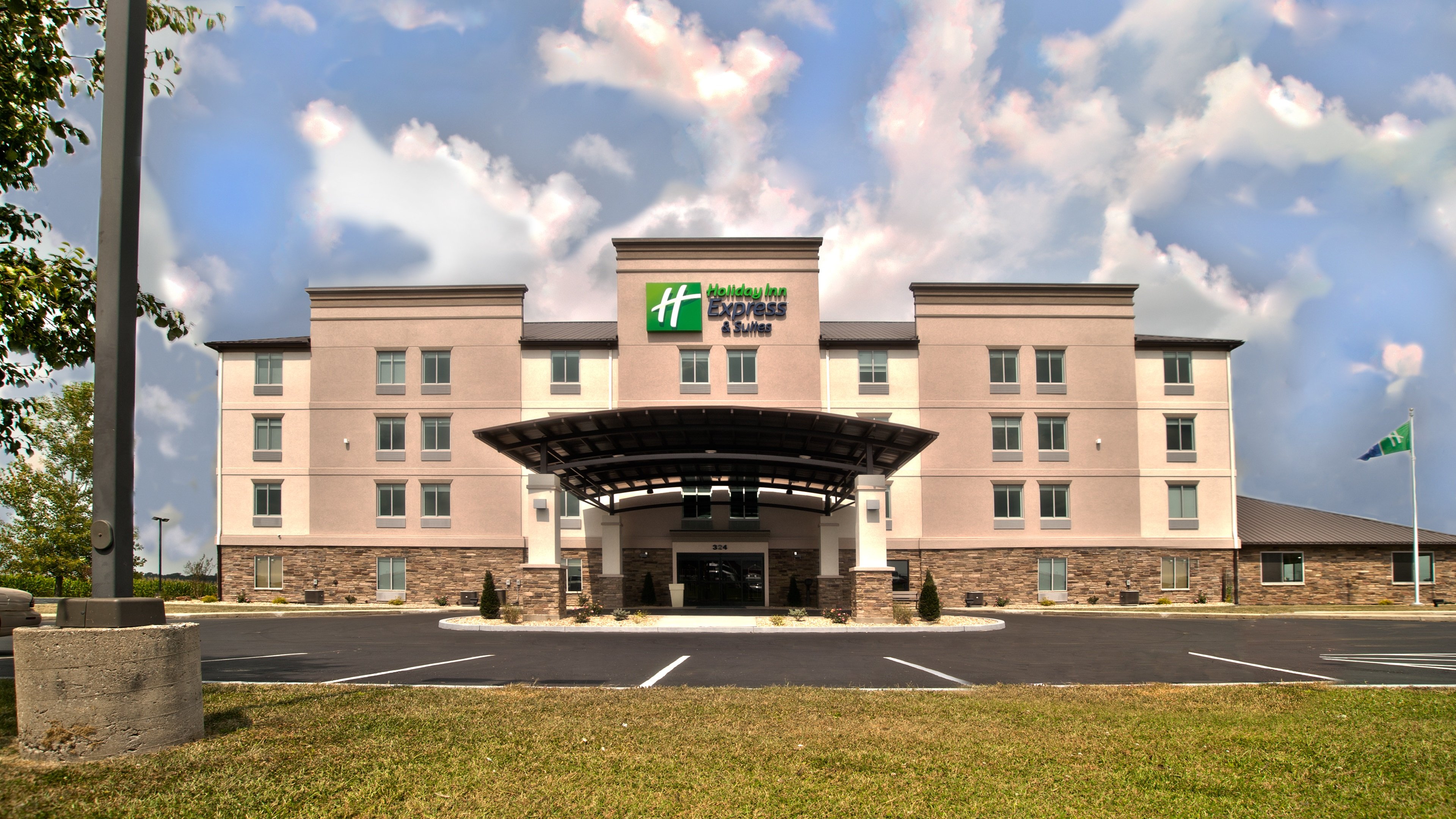 Holiday Inn Express Suites Evansville North 30/31