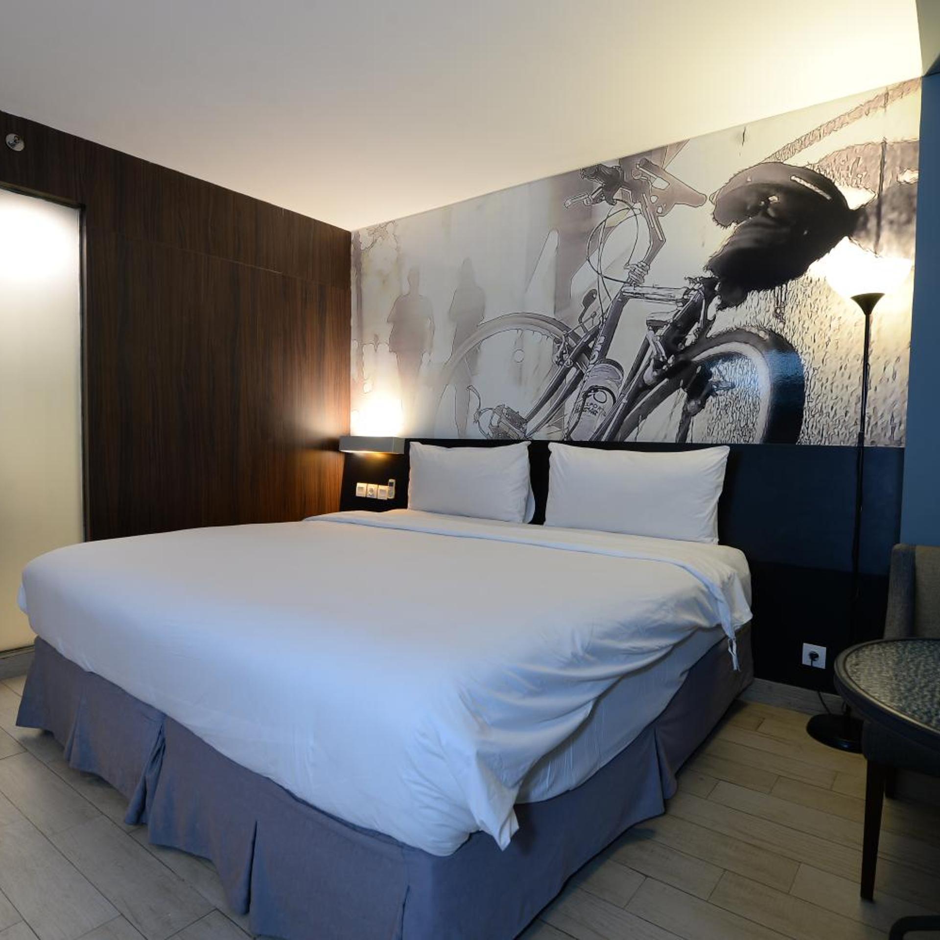 Deluxe, Double Bed