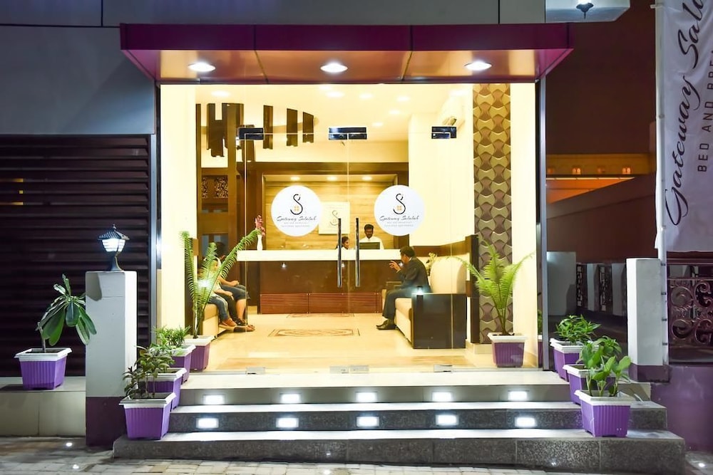 Gateway Salalah 8/69