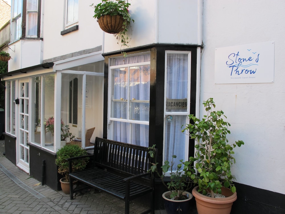 Melcombe Villa Guesthouse 1/24