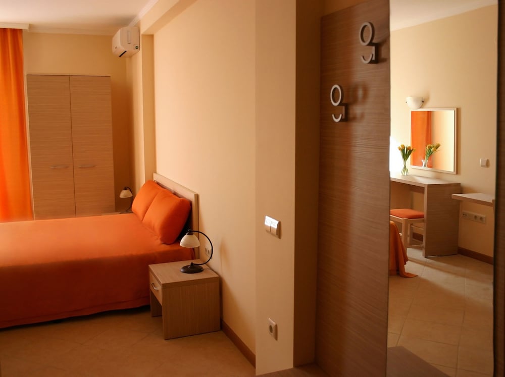 Royal Sun Holiday Complex 50/50