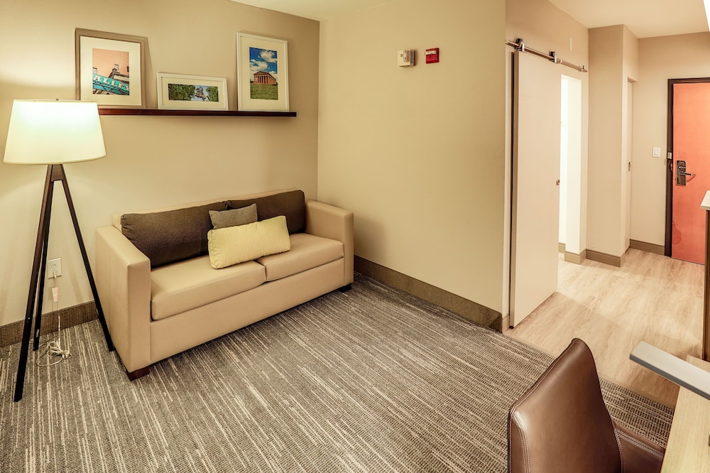 Country Inn & Suites By Radisson Nashville Airport TN 50/70