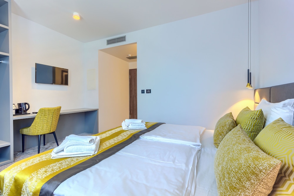 Bel Residence 22/80