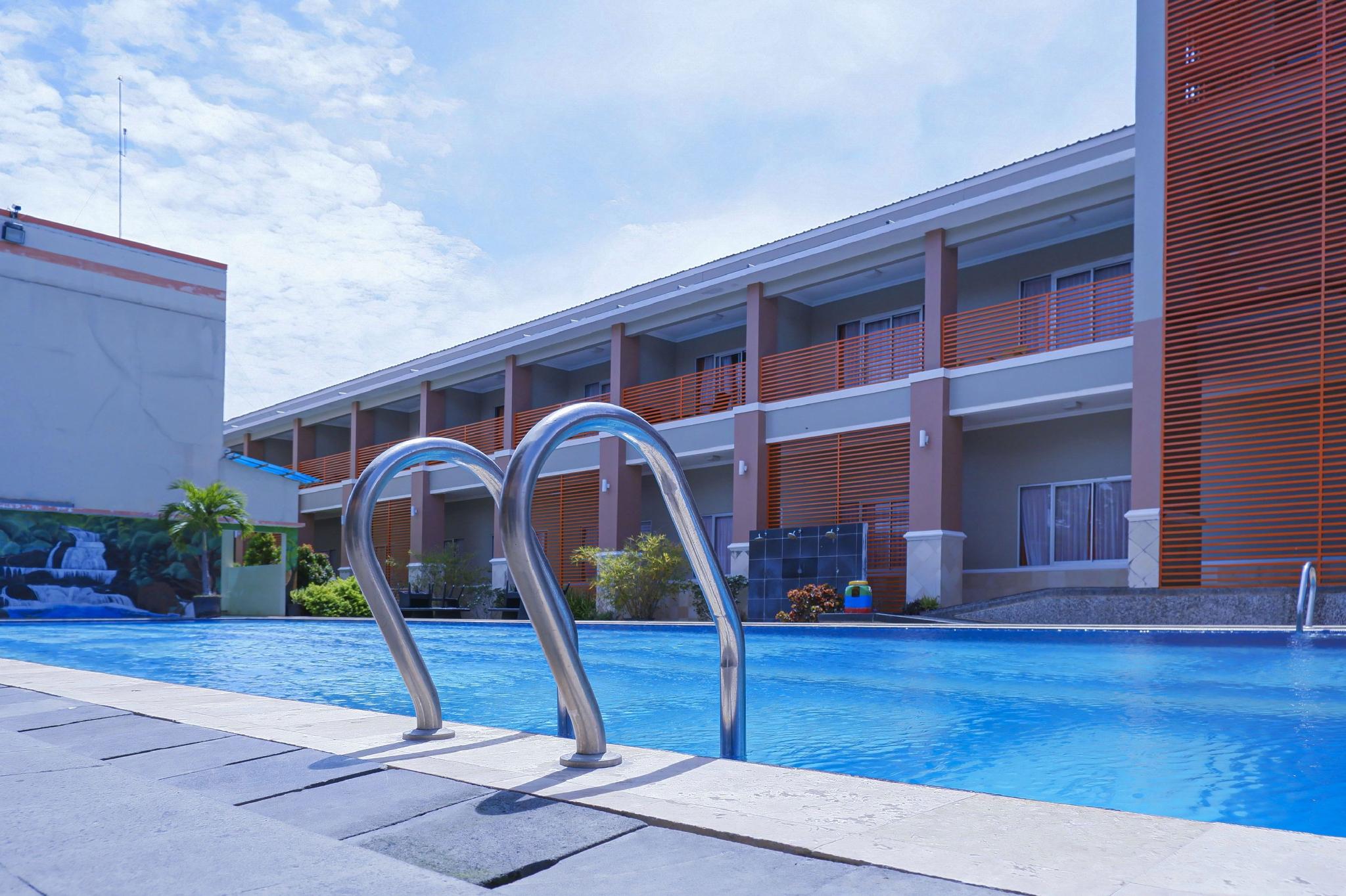 Sutan Raja Hotel Kolaka 19/35