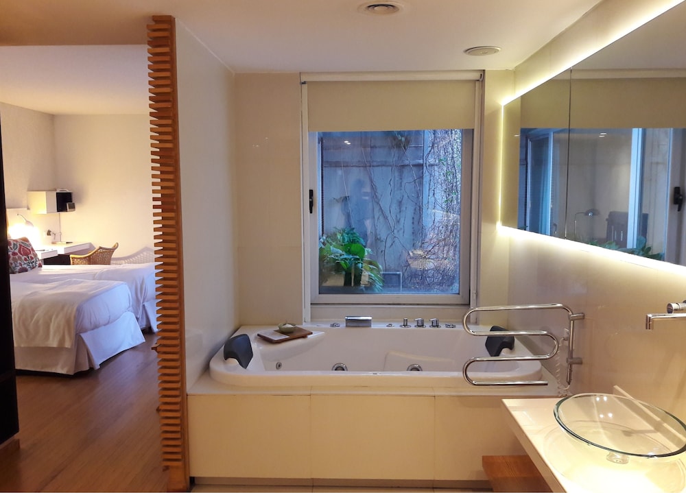 CASACALMA HOTEL 63/64