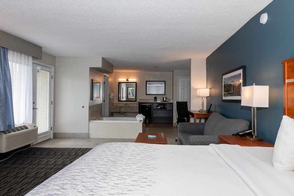 Twin Mountain Inn & Suites 16/71