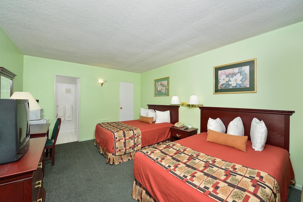 Americas Best Value Inn Chico 17/30