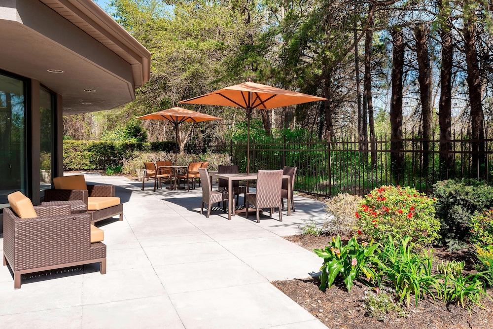 Courtyard By Marriott Asheville 7/39