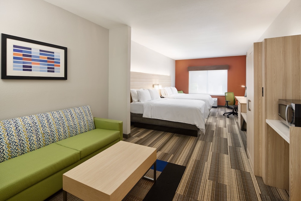Holiday Inn Express Hotel Suites Salem 18/42