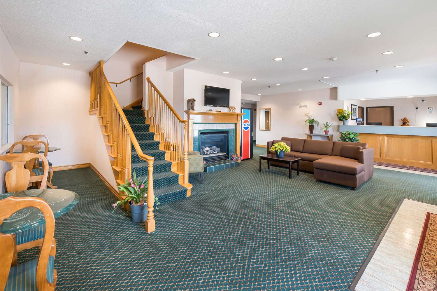 Rodeway Inn Urbana Champaign University Area 27/33