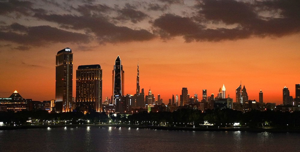 Dubai Creek Club Villas 24/36