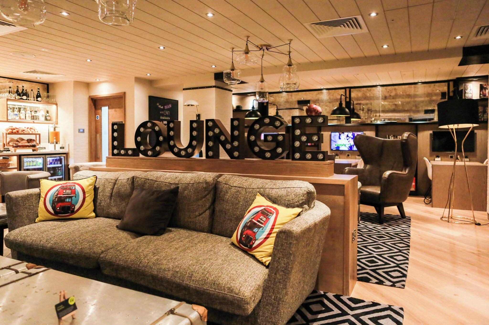 Hub by Premier Inn London Westminster, St James's Park 28/40