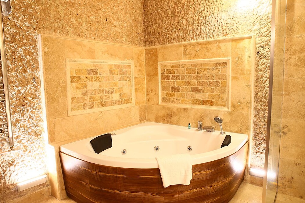 Pegas Cave Suites 25/48