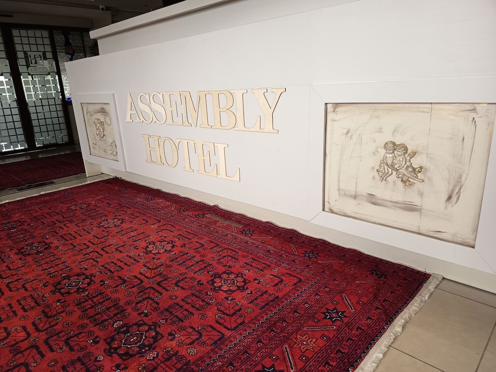 ASSEMBLY HOTEL 3/45