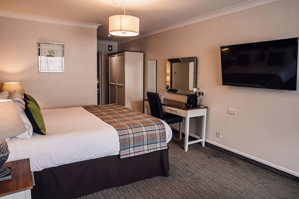 Manor House Hotel 12/48