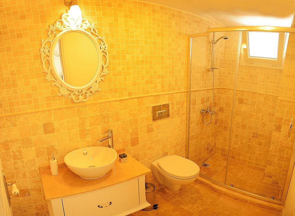 STANDARD, DOUBLE OR TWIN BED