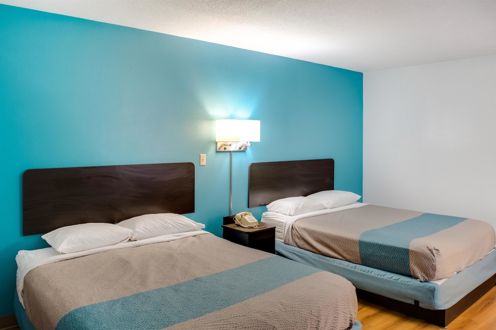 Motel6 Richmond, IN 20/40