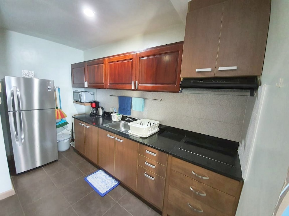La Mirada Residences 11/87