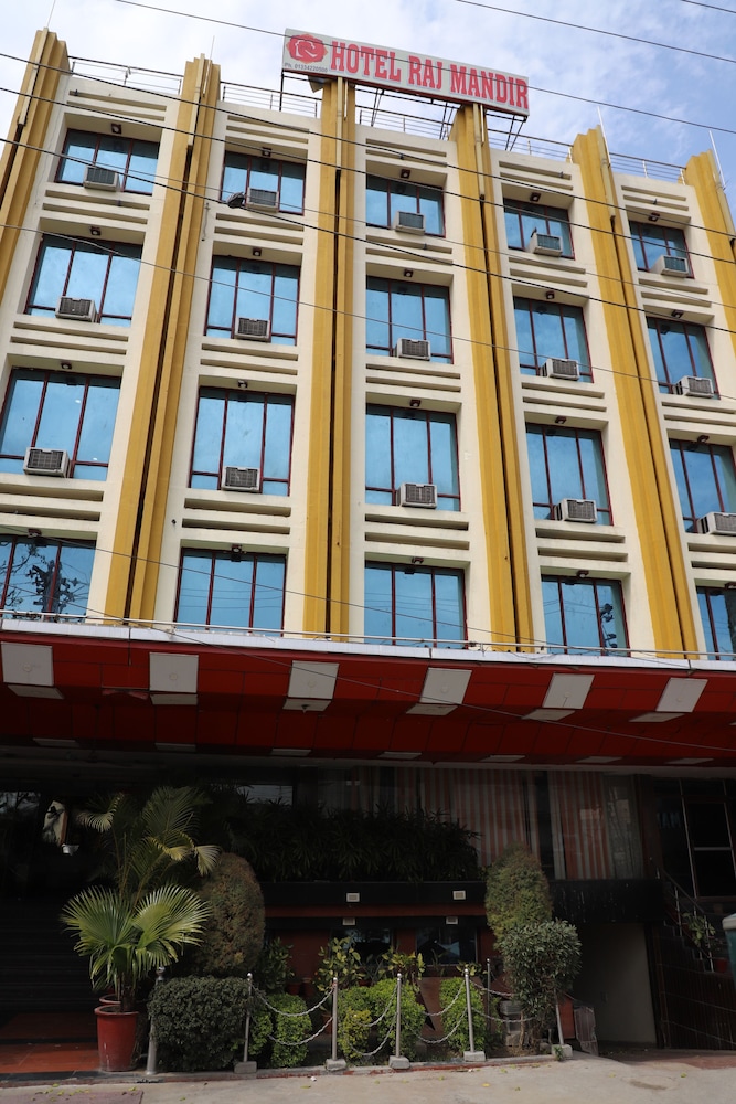 Hotel Raj Mandir 3/44