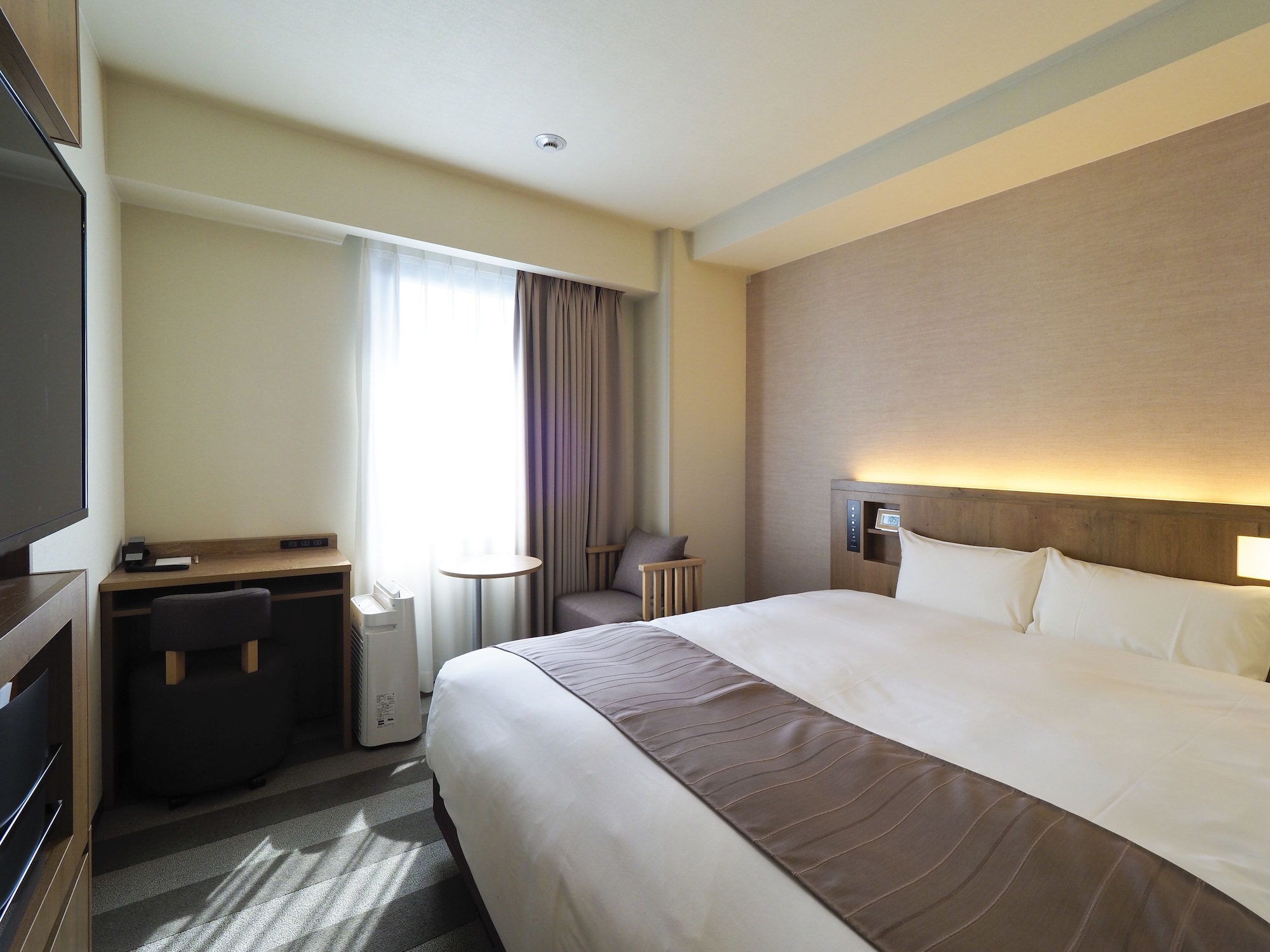 PLUS, SUPERIOR, DOUBLE BED