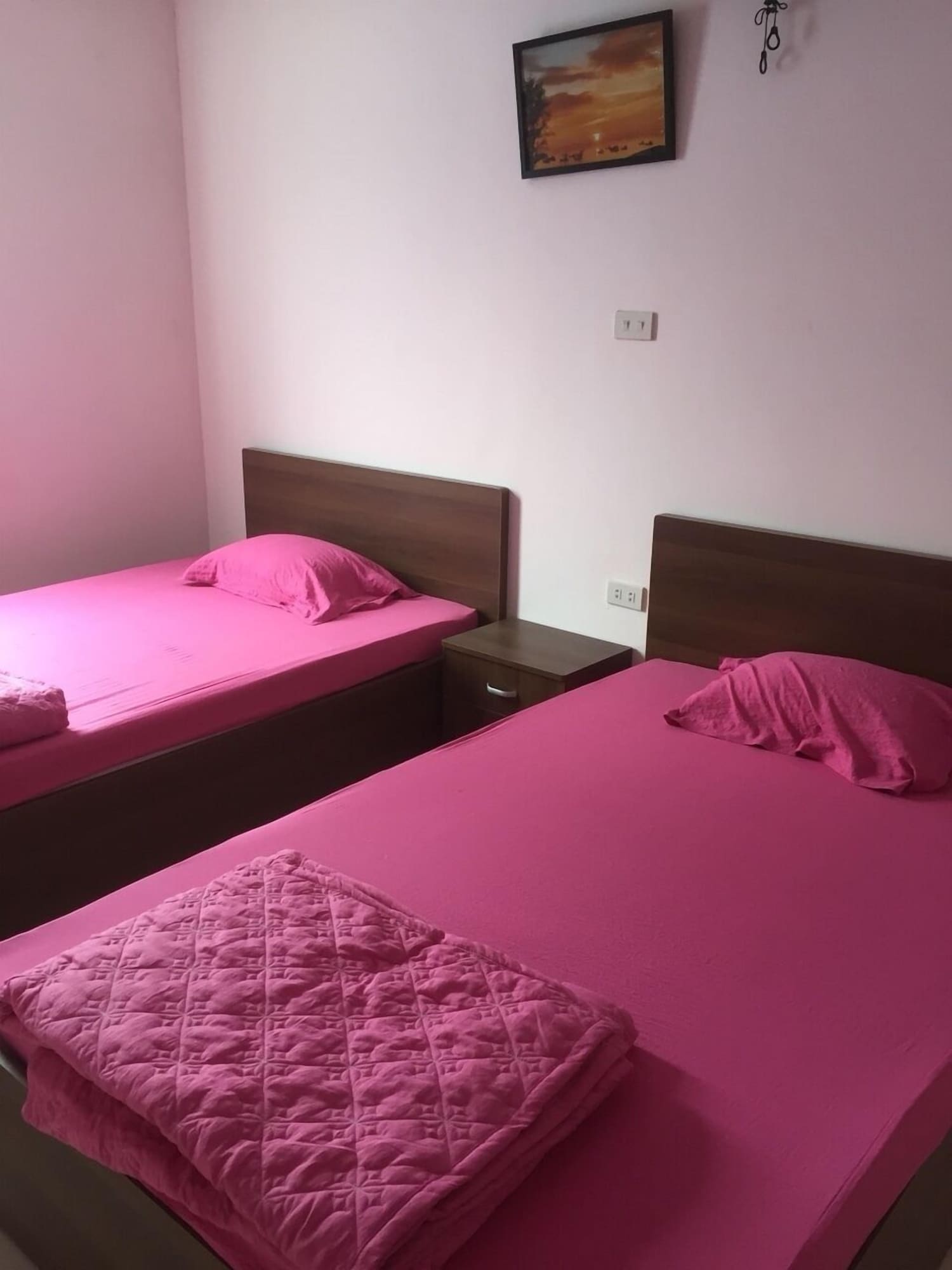 BASIC, DOUBLE OR TWIN BED