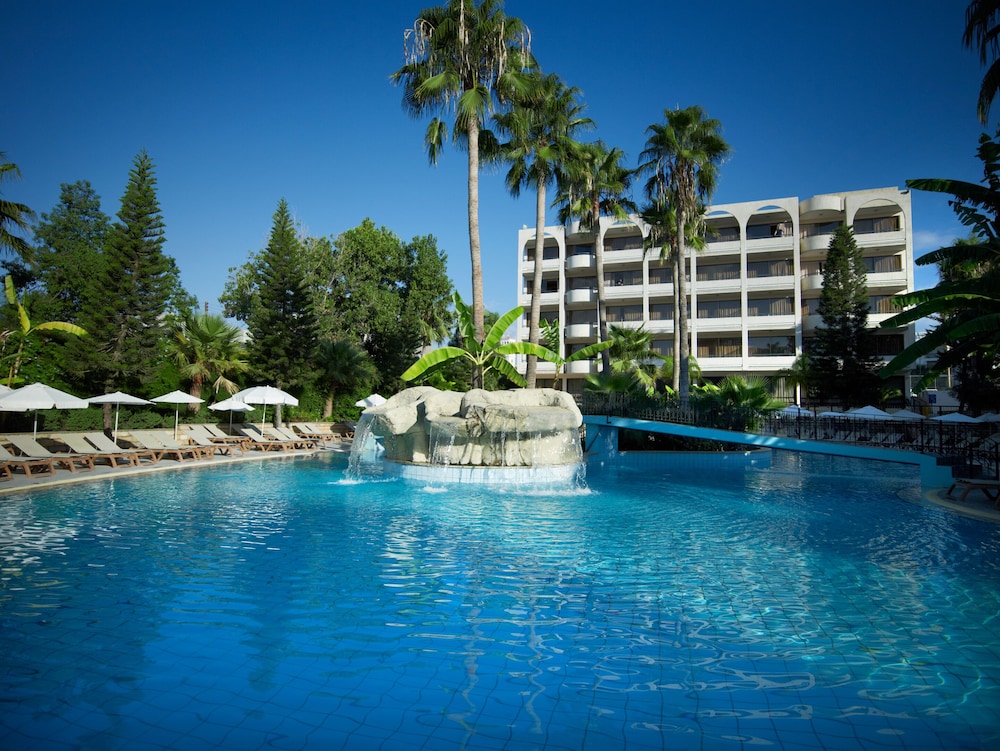 Atlantica Oasis Hotel in LIMASSOL