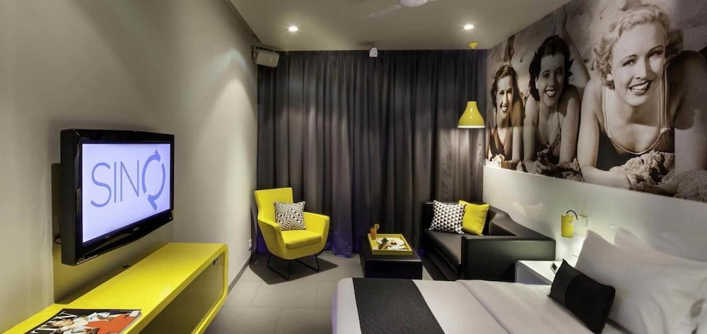 SinQ Party Hotel 26/43