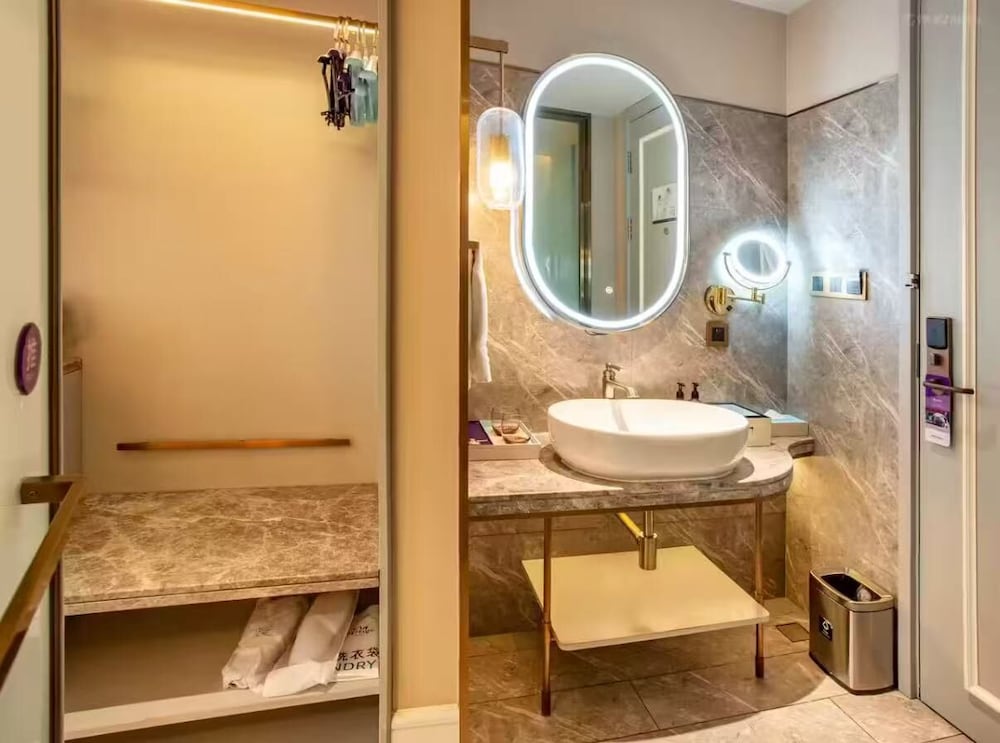Mercure Shanghai Waigaoqiao Free Trade Zone 39/45
